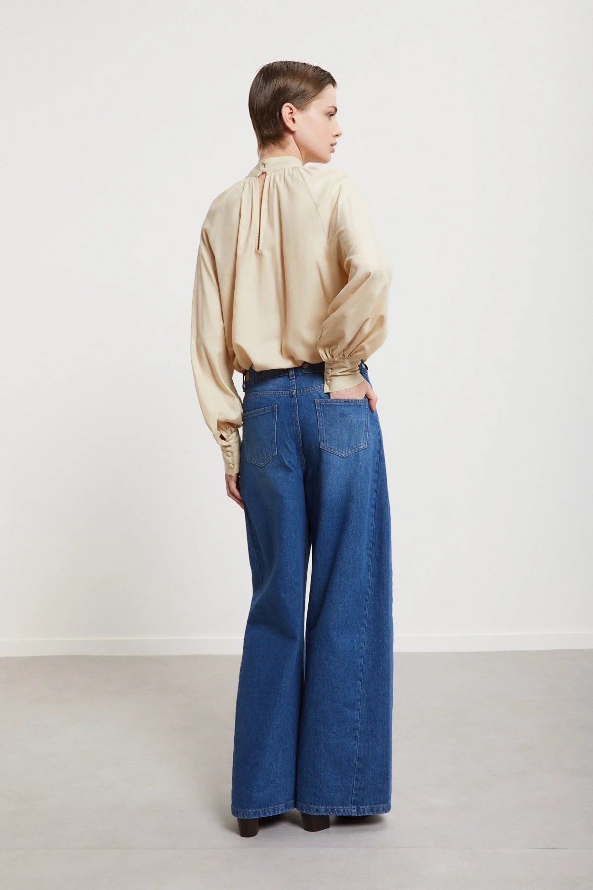 Back view of Ottod’Ame blue wide-leg jeans