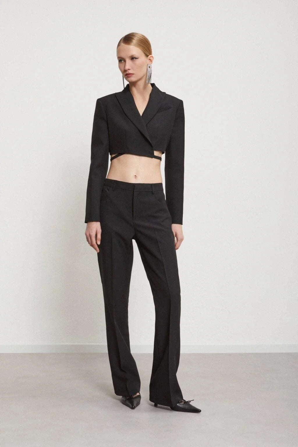 Black Cropped Open-Back Blazer