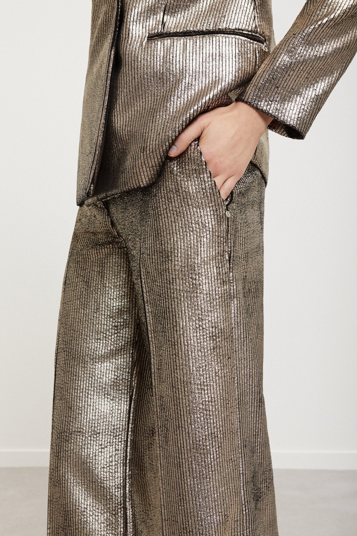 Ottod'Ame metallic bronze trousers side pocket and ribbed texture detail