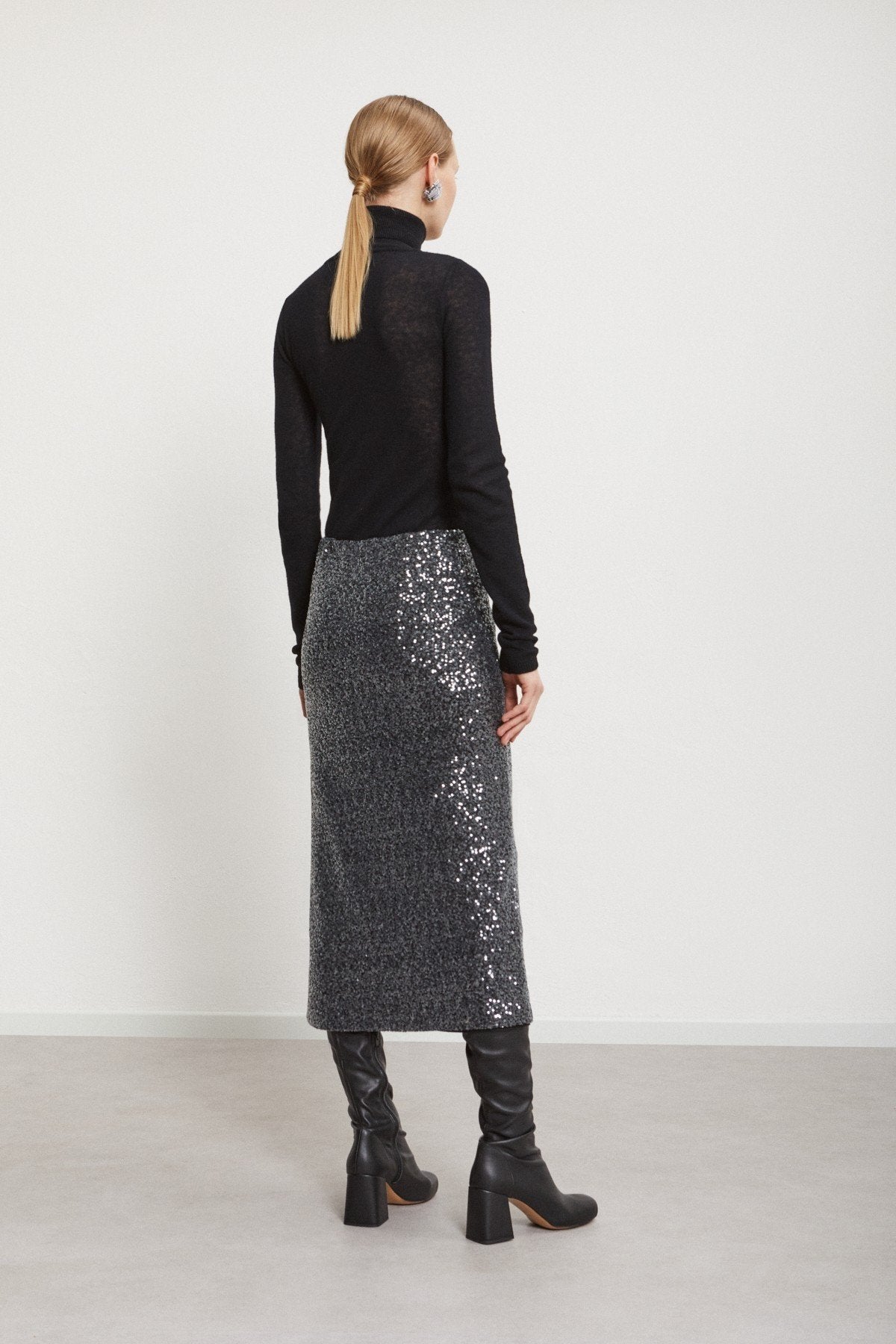 Ottod’Ame sequin midi skirt back view with black boots