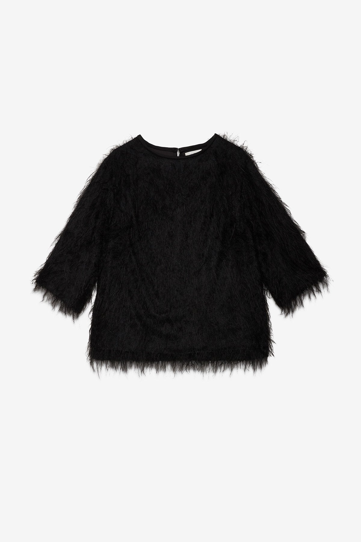 Fluffy sweater with 3/4 sleeves