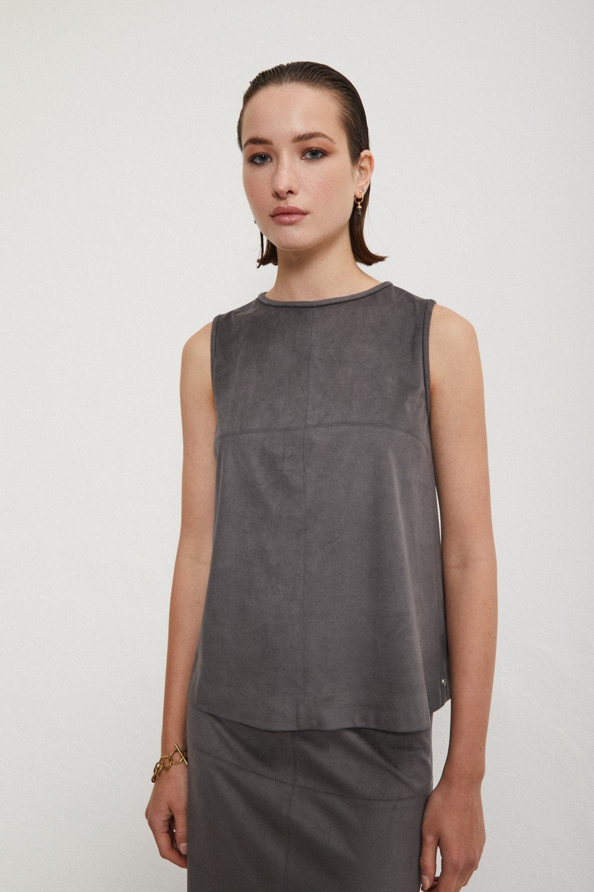 Sleeveless Top Leather Effect