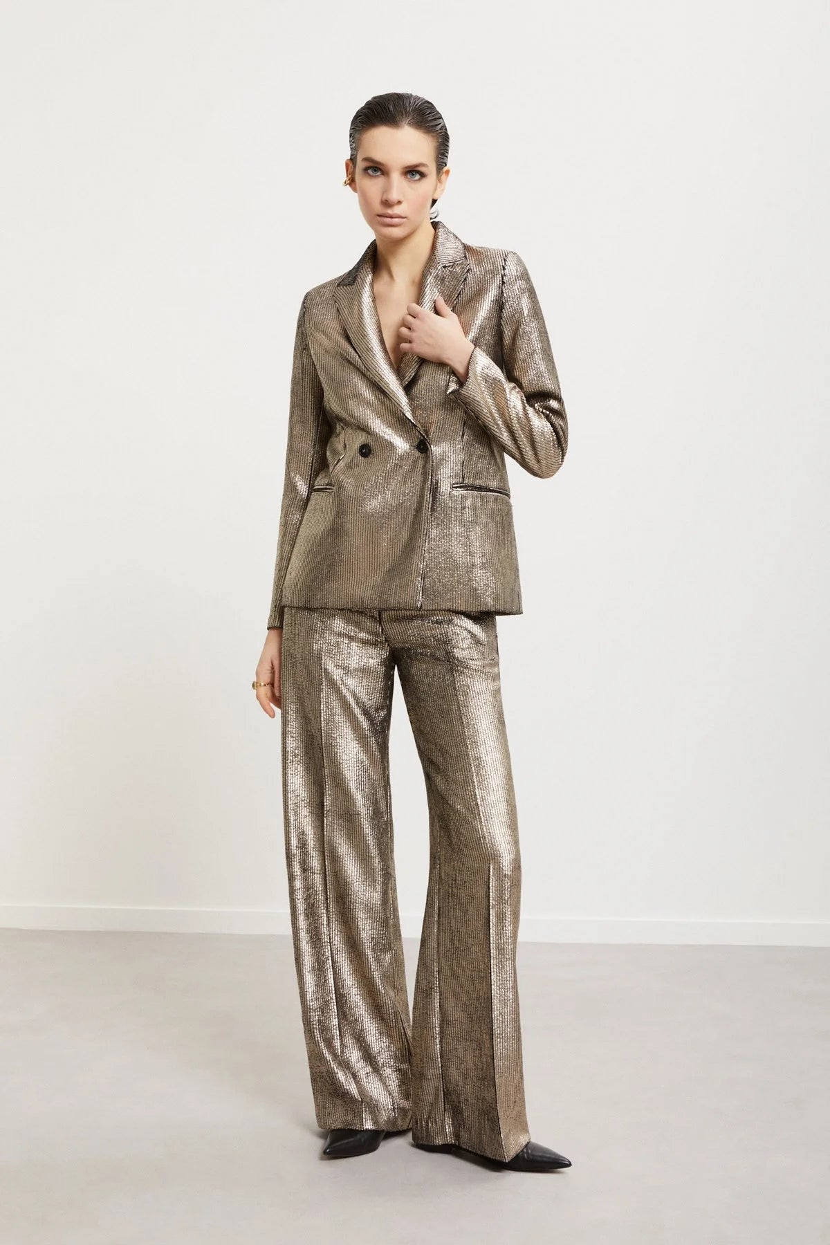 Ribbed Metallic Trousers